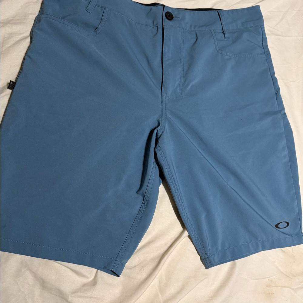 Oakley Men's golf shorts